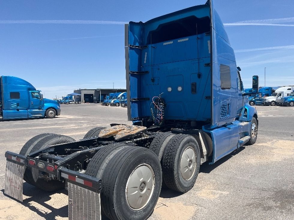 Sleeper Tractor-Heavy Duty Tractors-International-2020-LT625-El Paso-TX-741,340\n\t\tmiles-$ 23,750 - Image 7