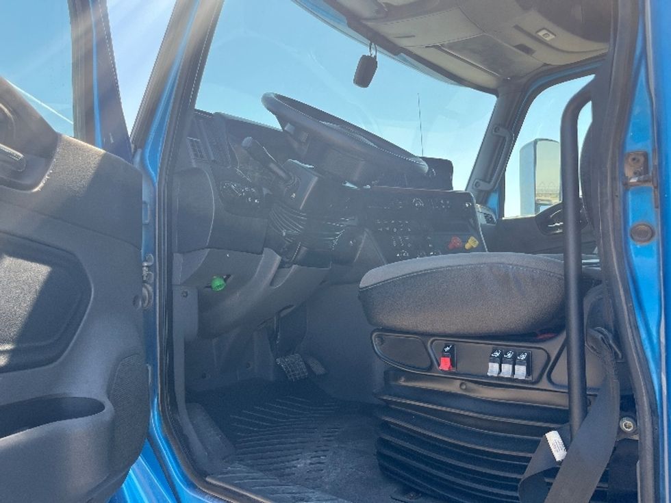 Sleeper Tractor-Heavy Duty Tractors-International-2020-LT625-El Paso-TX-741,340\n\t\tmiles-$ 23,750 - Image 9