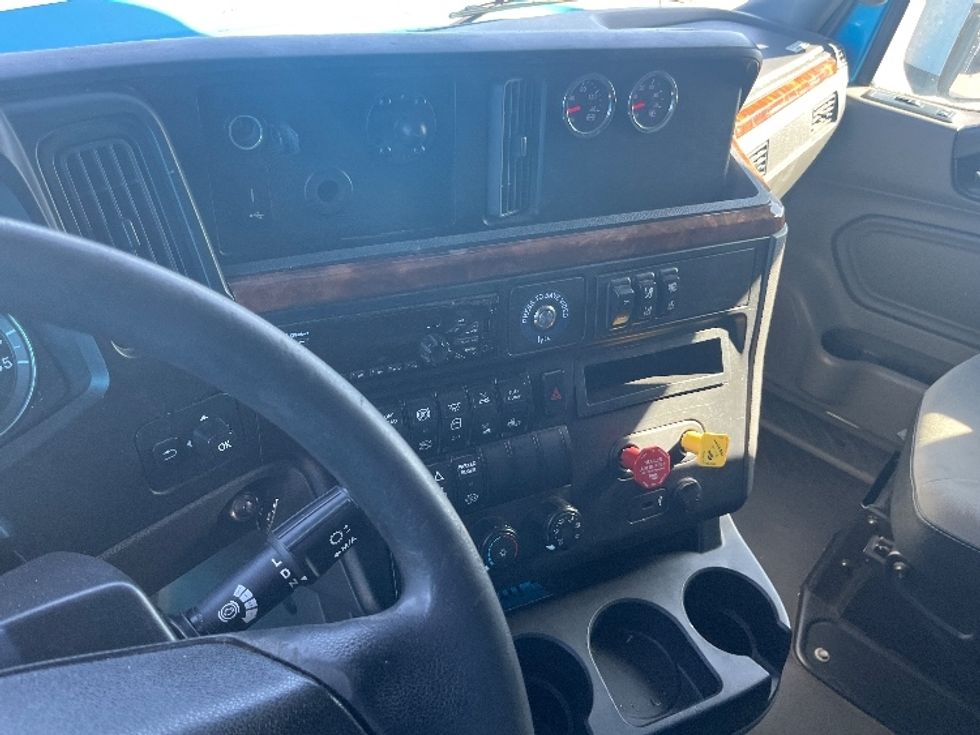 Sleeper Tractor-Heavy Duty Tractors-International-2020-LT625-El Paso-TX-743,506\n\t\tmiles-$ 28,750 - Image 10