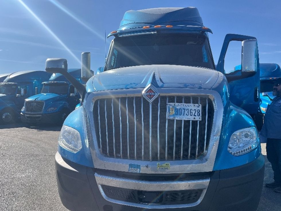 Sleeper Tractor-Heavy Duty Tractors-International-2020-LT625-El Paso-TX-743,506\n\t\tmiles-$ 28,750 - Image 2