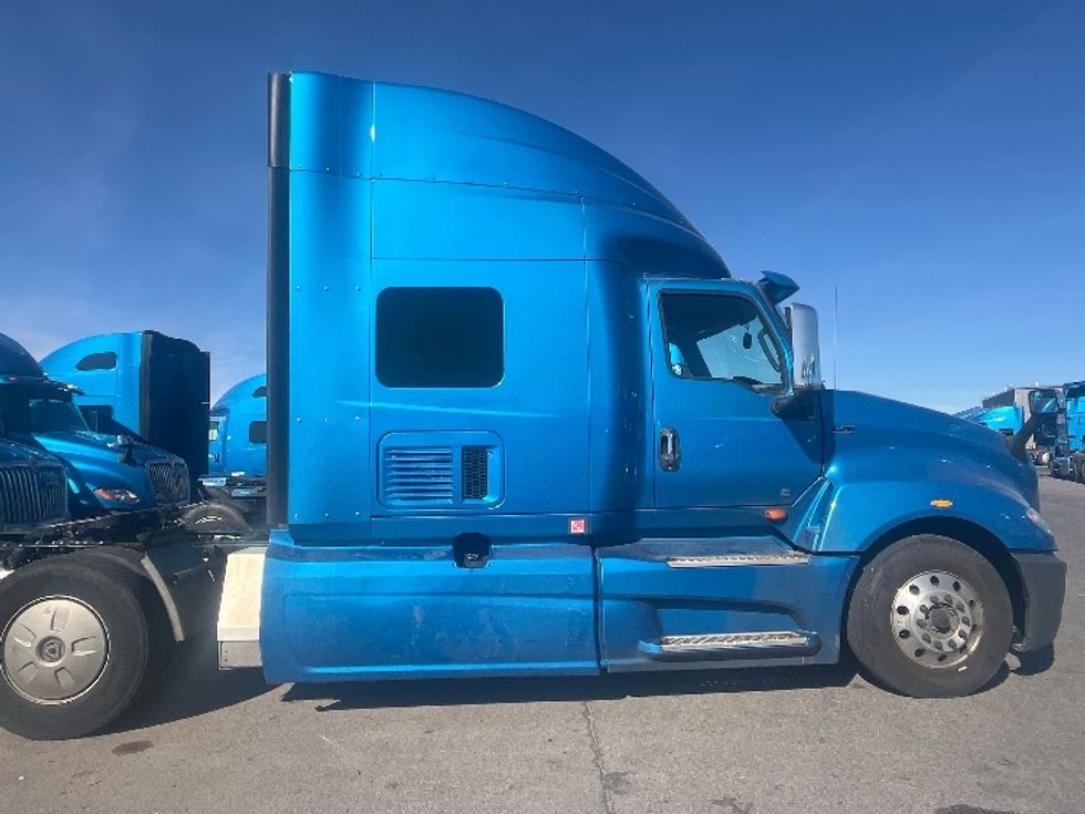 Sleeper Tractor-Heavy Duty Tractors-International-2020-LT625-El Paso-TX-743,506\n\t\tmiles-$ 28,750 - Image 8