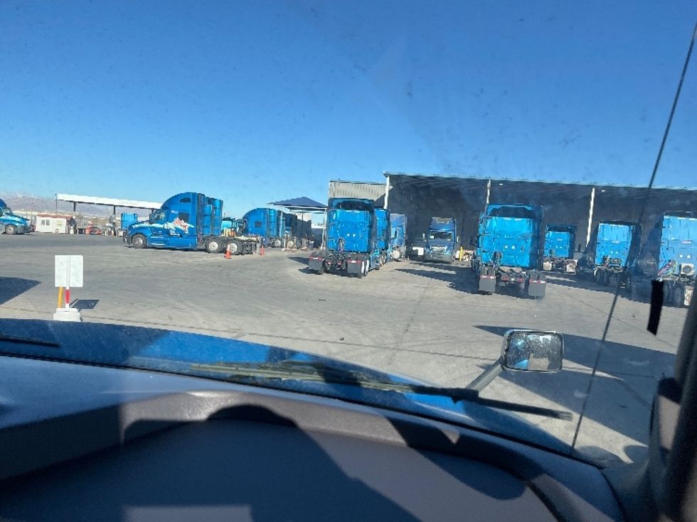 Sleeper Tractor-Heavy Duty Tractors-International-2020-LT625-El Paso-TX-744,340\n\t\tmiles-$ 28,750 - Image 14