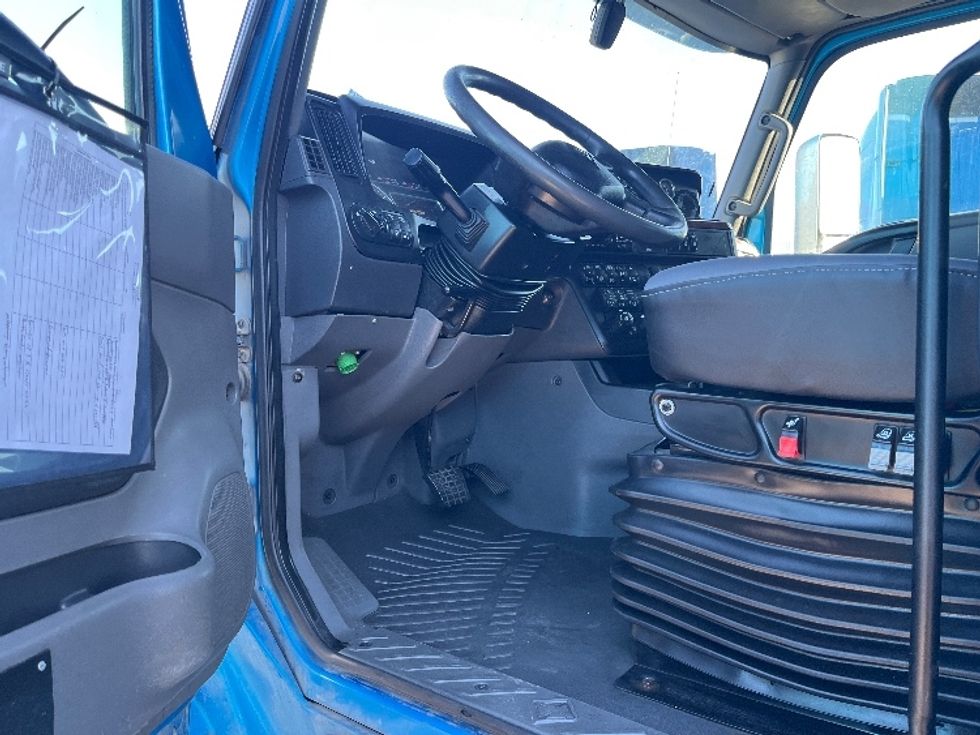 Sleeper Tractor-Heavy Duty Tractors-International-2020-LT625-El Paso-TX-744,340\n\t\tmiles-$ 28,750 - Image 9