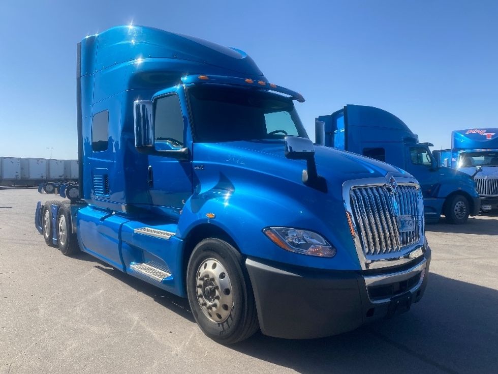 Sleeper Tractor-Heavy Duty Tractors-International-2020-LT625-El Paso-TX-745,360\n\t\tmiles-$ 28,500 - Image 1