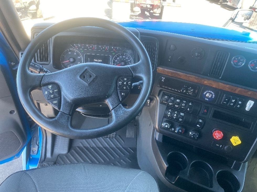 Sleeper Tractor-Heavy Duty Tractors-International-2020-LT625-El Paso-TX-745,360\n\t\tmiles-$ 28,500 - Image 11