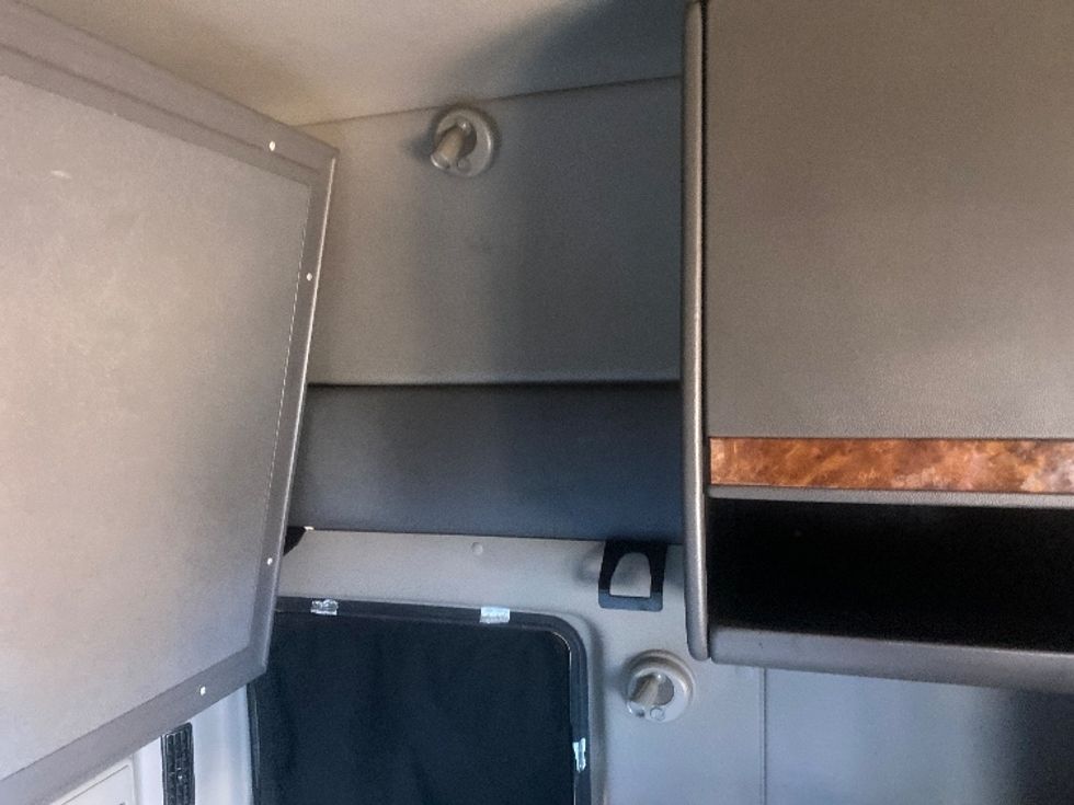 Sleeper Tractor-Heavy Duty Tractors-International-2020-LT625-El Paso-TX-745,360\n\t\tmiles-$ 28,500 - Image 18