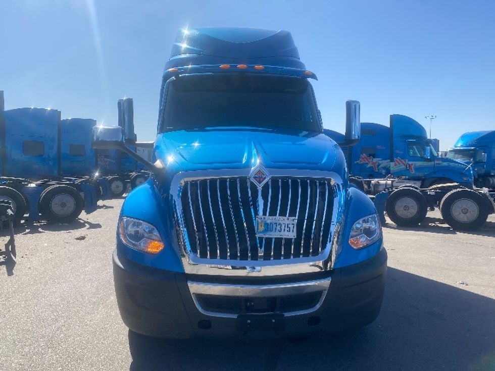 Sleeper Tractor-Heavy Duty Tractors-International-2020-LT625-El Paso-TX-745,360\n\t\tmiles-$ 28,500 - Image 2
