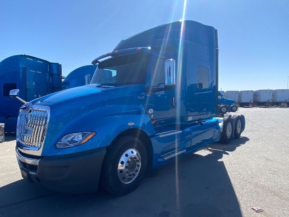 Sleeper Tractor-Heavy Duty Tractors-International-2020-LT625-El Paso-TX-745,360\n\t\tmiles-$ 28,500 - Image 3