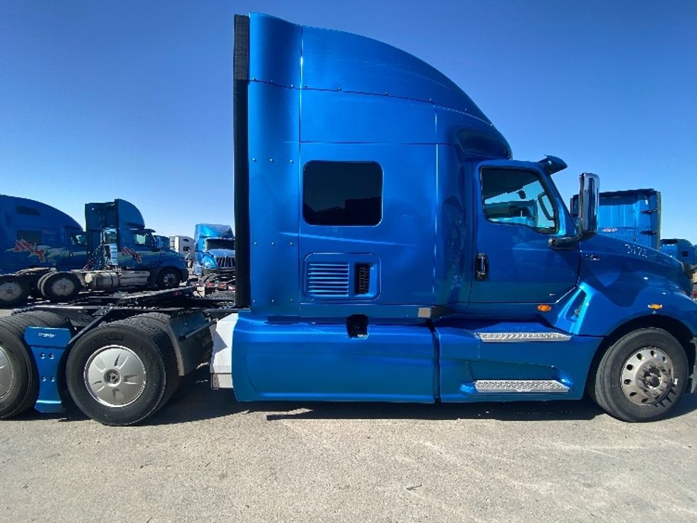 Sleeper Tractor-Heavy Duty Tractors-International-2020-LT625-El Paso-TX-745,360\n\t\tmiles-$ 28,500 - Image 8
