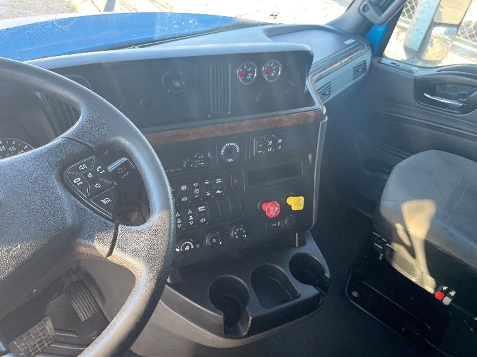 Sleeper Tractor-Heavy Duty Tractors-International-2020-LT625-El Paso-TX-745,534\n\t\tmiles-$ 28,500 - Image 10