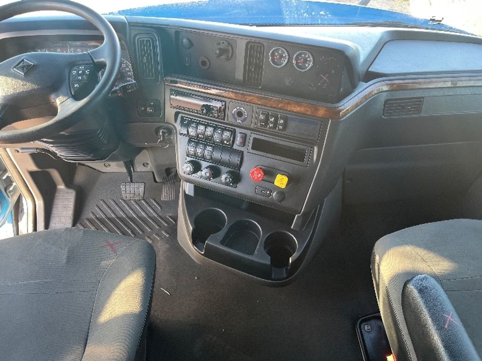 Sleeper Tractor-Heavy Duty Tractors-International-2020-LT625-El Paso-TX-745,534\n\t\tmiles-$ 28,500 - Image 12