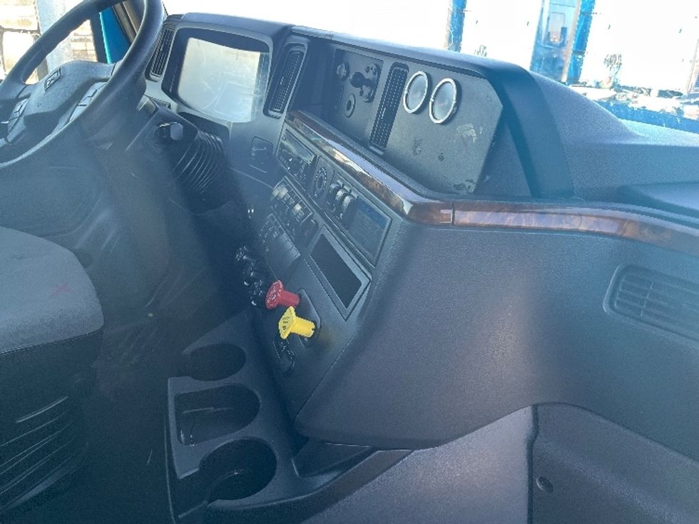 Sleeper Tractor-Heavy Duty Tractors-International-2020-LT625-El Paso-TX-745,534\n\t\tmiles-$ 28,500 - Image 15