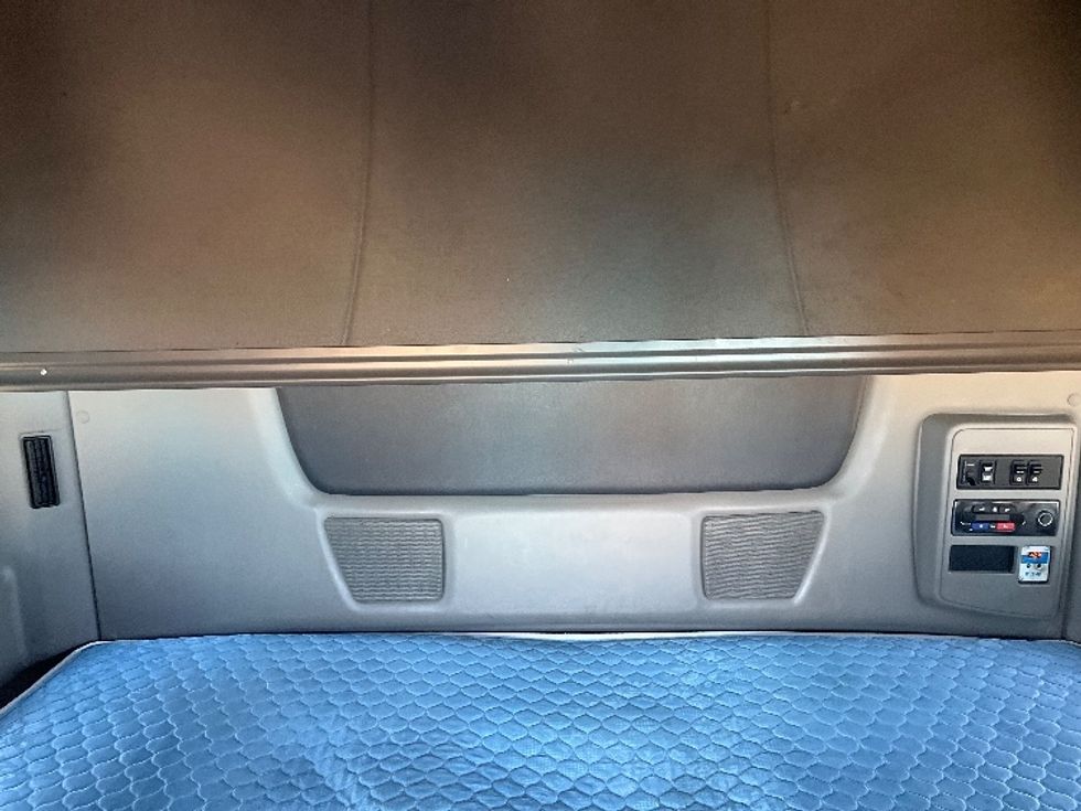 Sleeper Tractor-Heavy Duty Tractors-International-2020-LT625-El Paso-TX-745,534\n\t\tmiles-$ 28,500 - Image 16