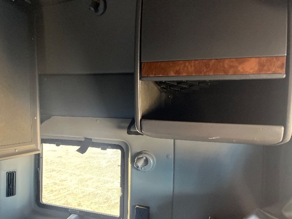 Sleeper Tractor-Heavy Duty Tractors-International-2020-LT625-El Paso-TX-745,534\n\t\tmiles-$ 28,500 - Image 18