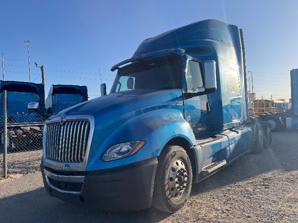 Sleeper Tractor-Heavy Duty Tractors-International-2020-LT625-El Paso-TX-745,534\n\t\tmiles-$ 28,500 - Image 3