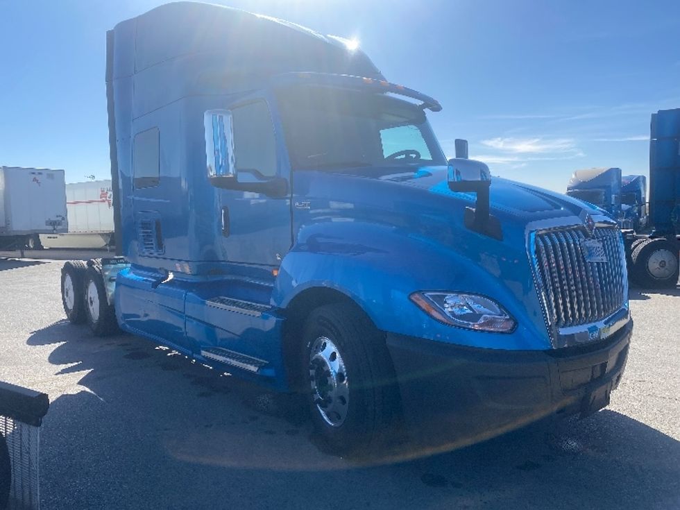 Sleeper Tractor-Heavy Duty Tractors-International-2020-LT625-El Paso-TX-746,347\n\t\tmiles-$ 28,500 - Image 1