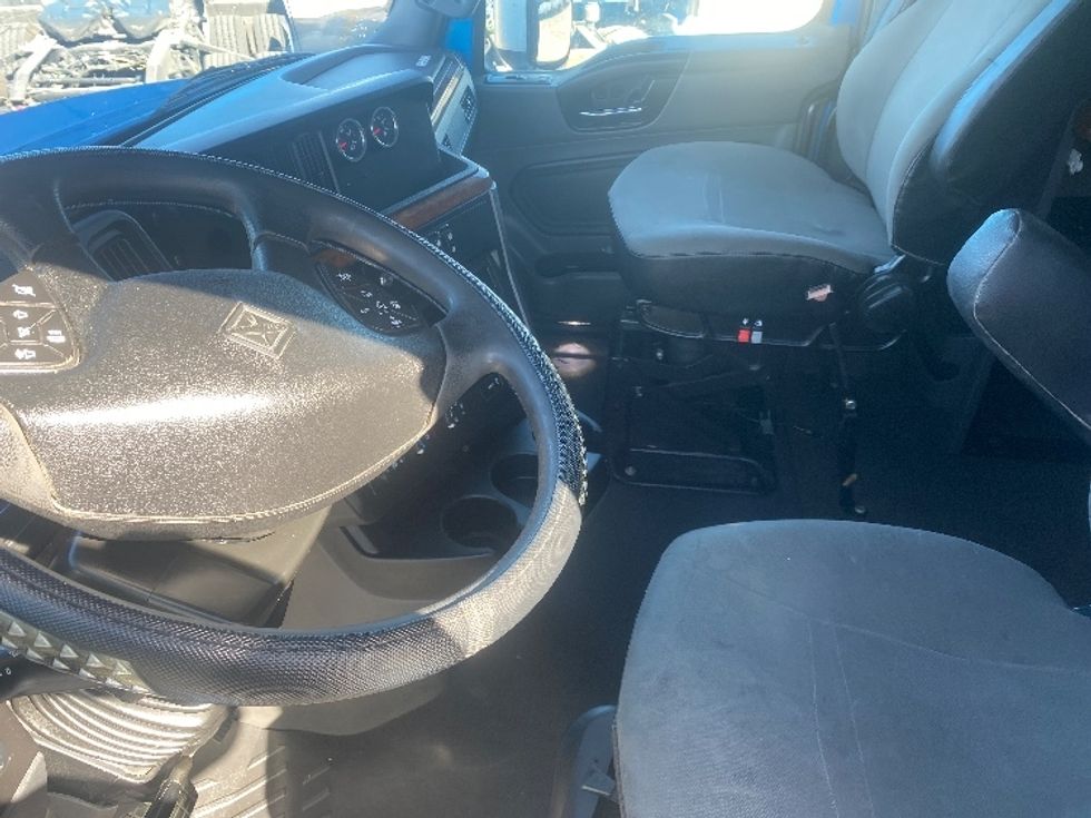 Sleeper Tractor-Heavy Duty Tractors-International-2020-LT625-El Paso-TX-746,347\n\t\tmiles-$ 28,500 - Image 10