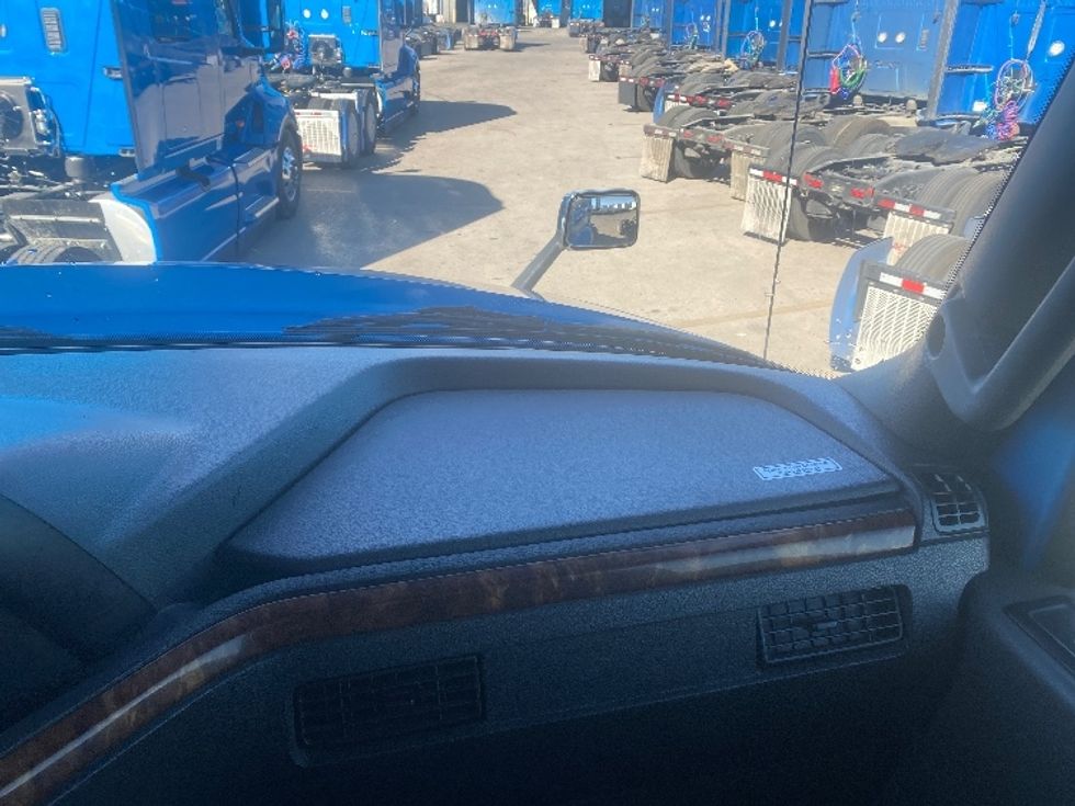 Sleeper Tractor-Heavy Duty Tractors-International-2020-LT625-El Paso-TX-746,347\n\t\tmiles-$ 28,500 - Image 14