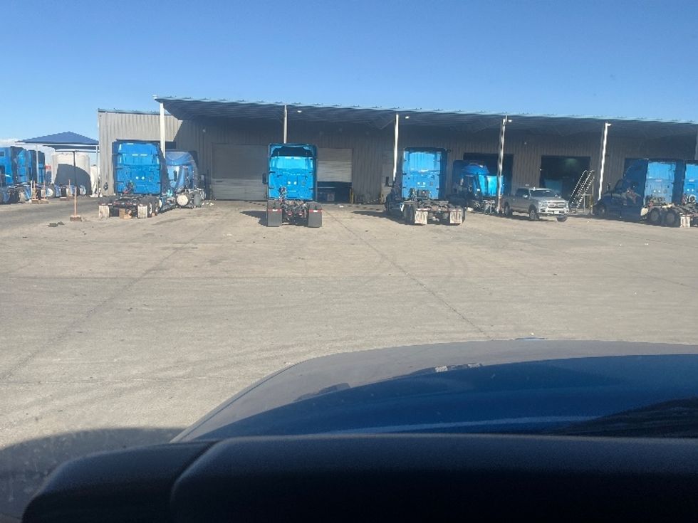 Sleeper Tractor-Heavy Duty Tractors-International-2020-LT625-El Paso-TX-748,888\n\t\tmiles-$ 28,250 - Image 11