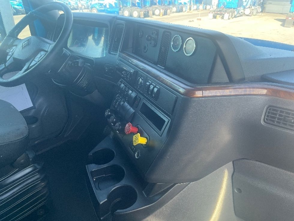 Sleeper Tractor-Heavy Duty Tractors-International-2020-LT625-El Paso-TX-748,888\n\t\tmiles-$ 28,250 - Image 15