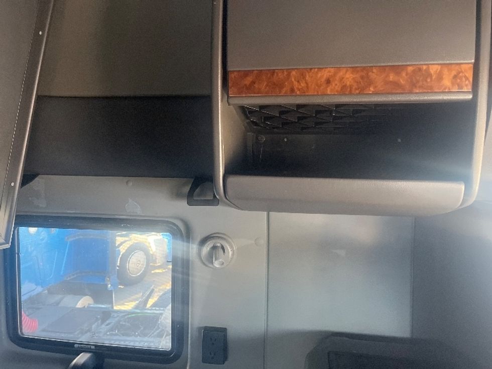 Sleeper Tractor-Heavy Duty Tractors-International-2020-LT625-El Paso-TX-748,888\n\t\tmiles-$ 28,250 - Image 18