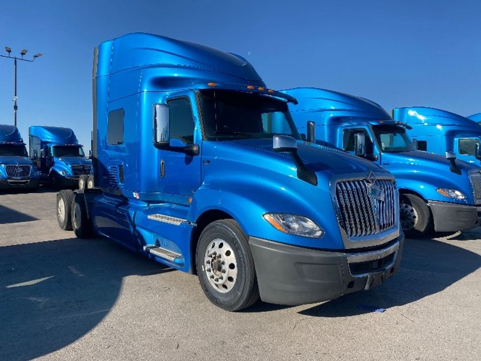 Sleeper Tractor-Heavy Duty Tractors-International-2020-LT625-El Paso-TX-750,148\n\t\tmiles-$ 28,250 - Image 1