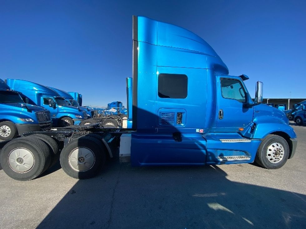 Sleeper Tractor-Heavy Duty Tractors-International-2020-LT625-El Paso-TX-750,148\n\t\tmiles-$ 28,250 - Image 8