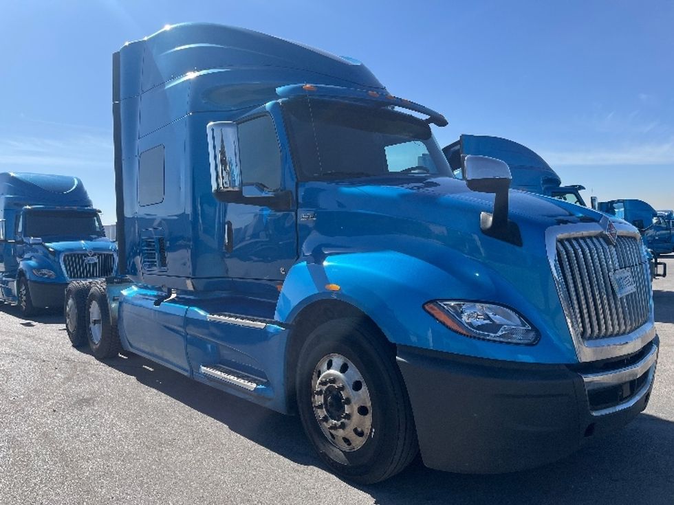 Sleeper Tractor-Heavy Duty Tractors-International-2020-LT625-El Paso-TX-750,280\n\t\tmiles-$ 28,250 - Image 1
