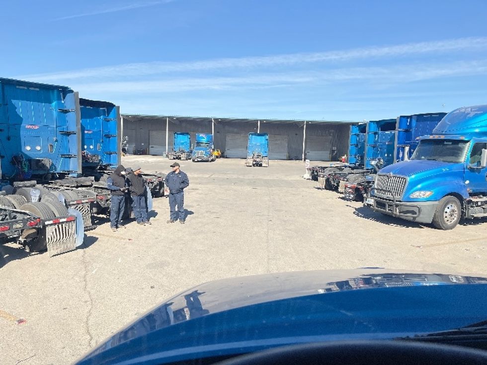 Sleeper Tractor-Heavy Duty Tractors-International-2020-LT625-El Paso-TX-750,280\n\t\tmiles-$ 28,250 - Image 11