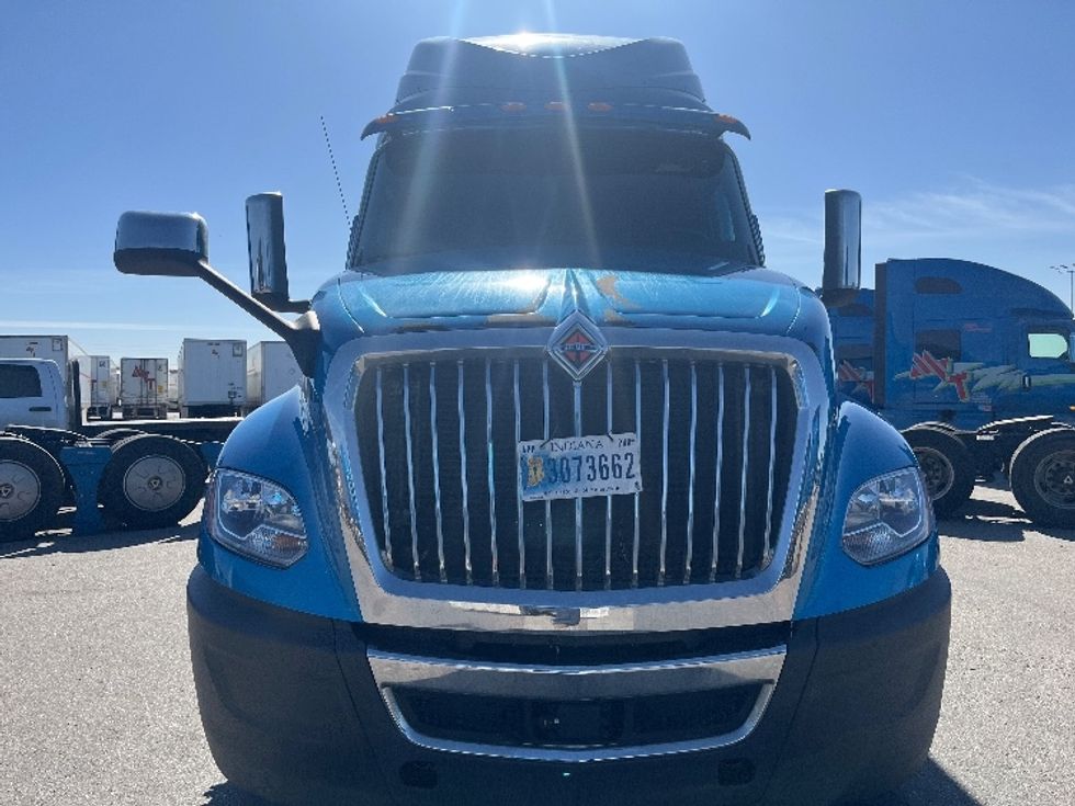 Sleeper Tractor-Heavy Duty Tractors-International-2020-LT625-El Paso-TX-750,280\n\t\tmiles-$ 28,250 - Image 2