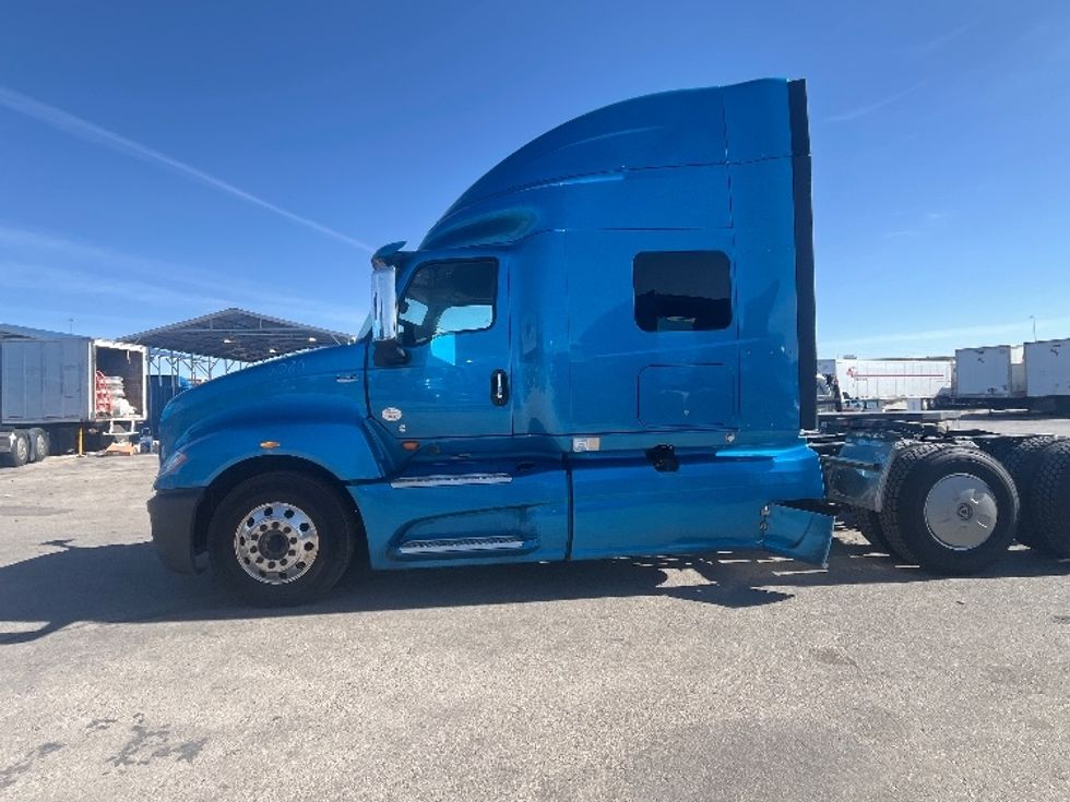 Sleeper Tractor-Heavy Duty Tractors-International-2020-LT625-El Paso-TX-750,280\n\t\tmiles-$ 28,250 - Image 4