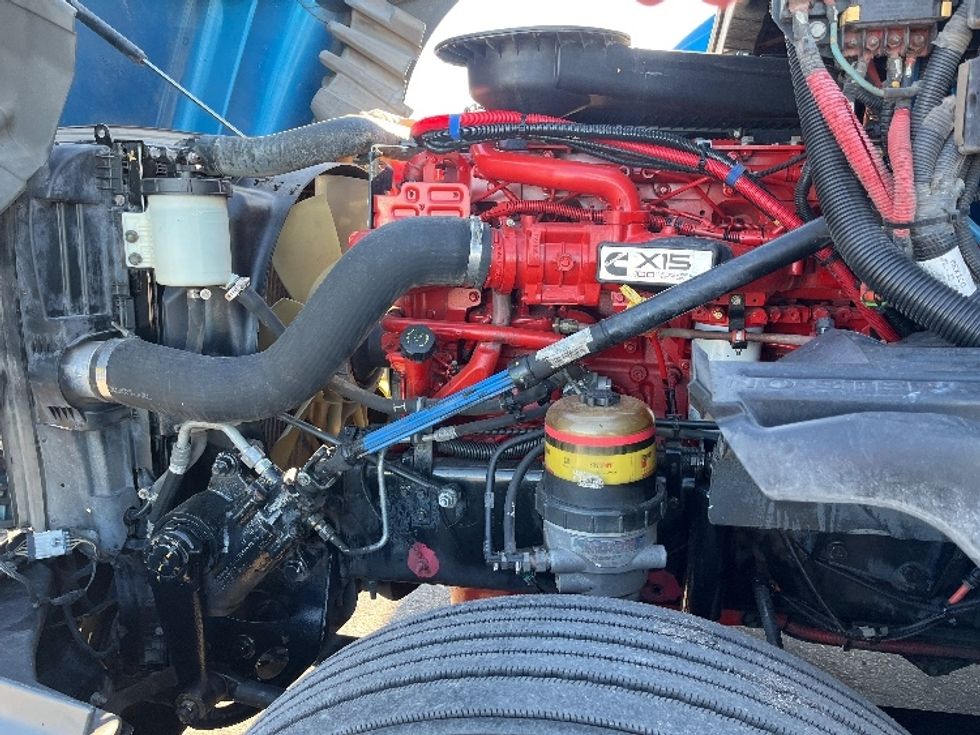 2020 International LT625 LT photo 16