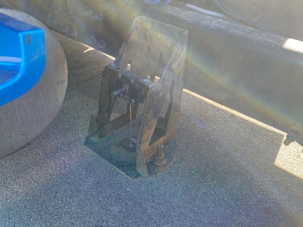 Sleeper Tractor-Heavy Duty Tractors-International-2020-LT625-El Paso-TX-750,922\n\t\tmiles-$ 28,250 - Image 23