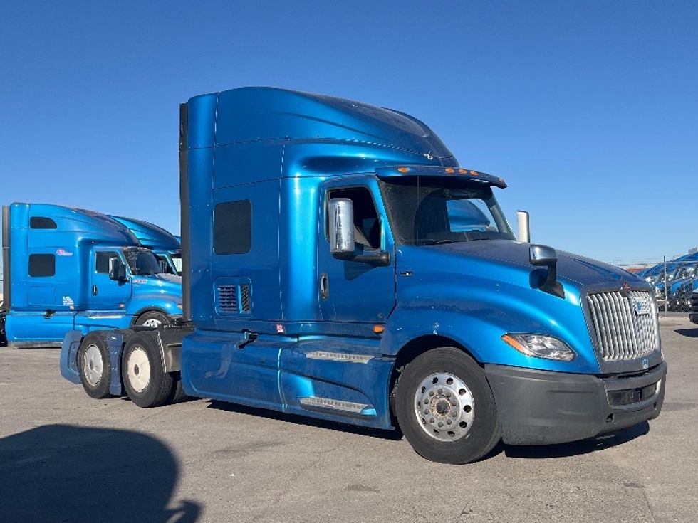 Sleeper Tractor-Heavy Duty Tractors-International-2020-LT625-El Paso-TX-751,389\n\t\tmiles-$ 28,250 - Image 1