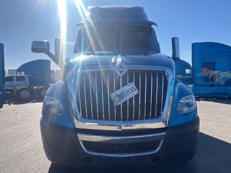 Sleeper Tractor-Heavy Duty Tractors-International-2020-LT625-El Paso-TX-752,248\n\t\tmiles-$ 28,000 - Image 2