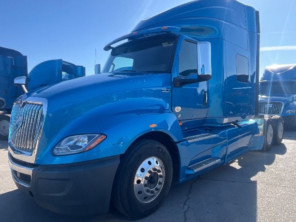 Sleeper Tractor-Heavy Duty Tractors-International-2020-LT625-El Paso-TX-752,248\n\t\tmiles-$ 28,000 - Image 3