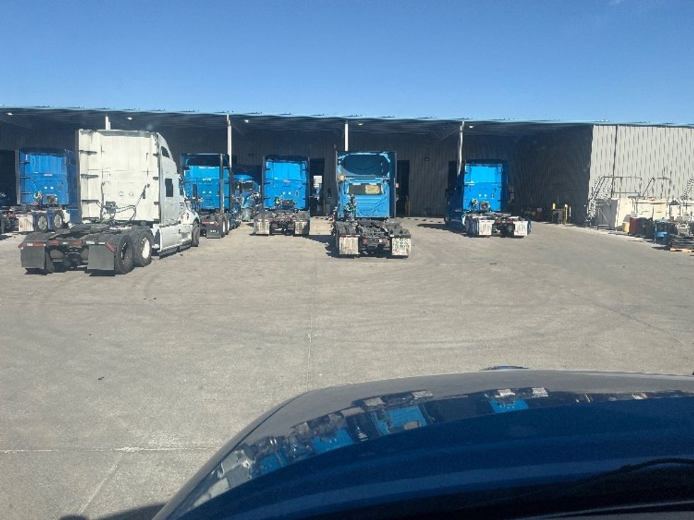 Sleeper Tractor-Heavy Duty Tractors-International-2020-LT625-El Paso-TX-753,707\n\t\tmiles-$ 28,000 - Image 11