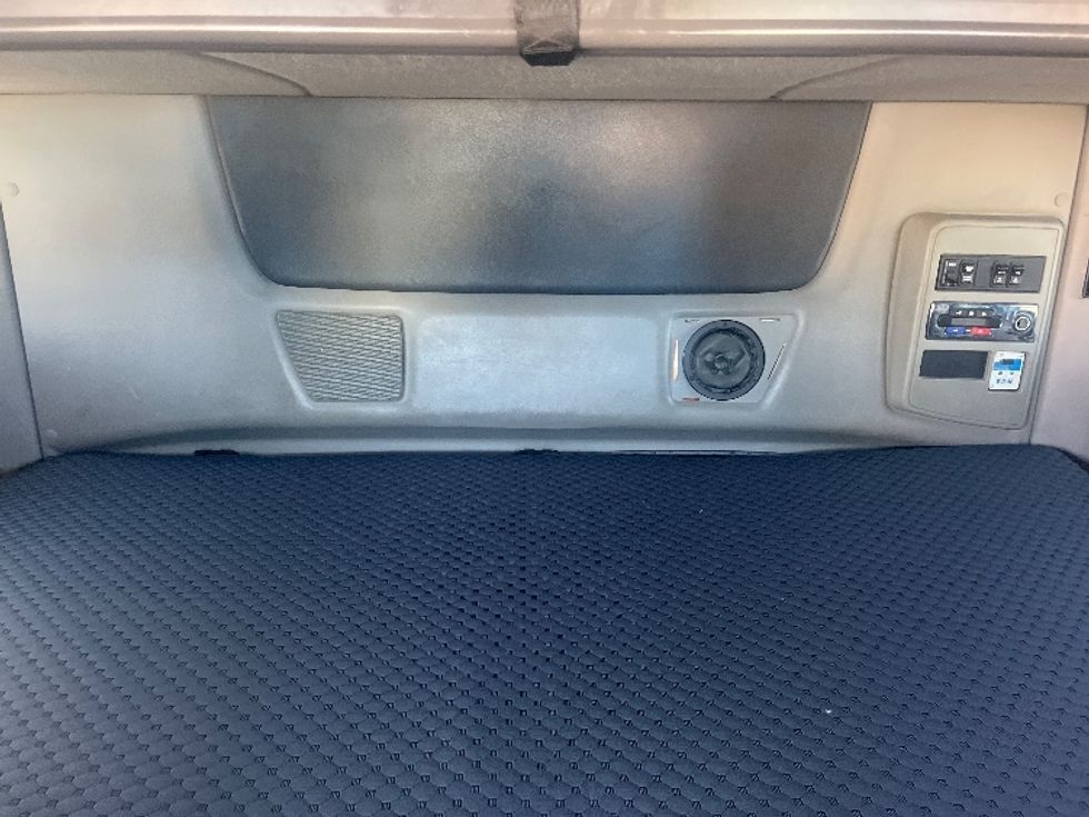 Sleeper Tractor-Heavy Duty Tractors-International-2020-LT625-El Paso-TX-753,707\n\t\tmiles-$ 28,000 - Image 16