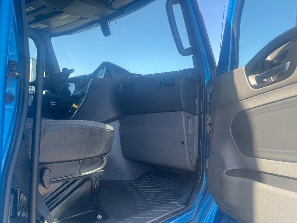 Sleeper Tractor-Heavy Duty Tractors-International-2020-LT625-El Paso-TX-753,821\n\t\tmiles-$ 28,000 - Image 13