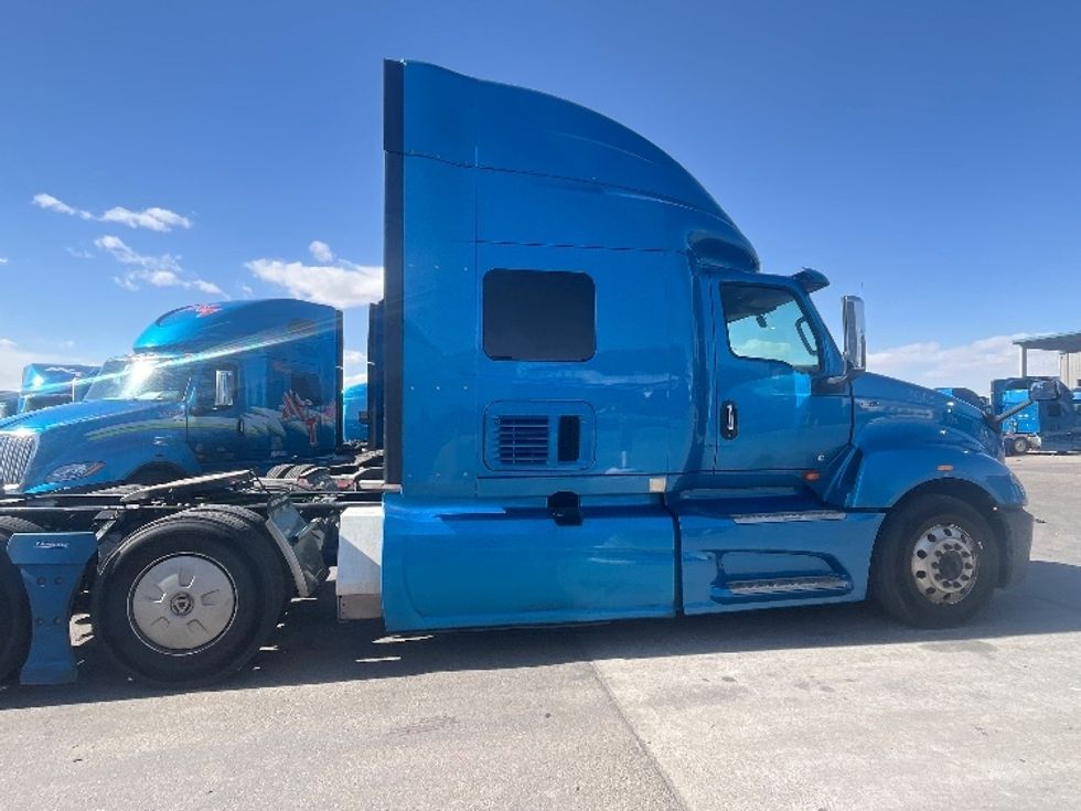 Sleeper Tractor-Heavy Duty Tractors-International-2020-LT625-El Paso-TX-753,821\n\t\tmiles-$ 28,000 - Image 8