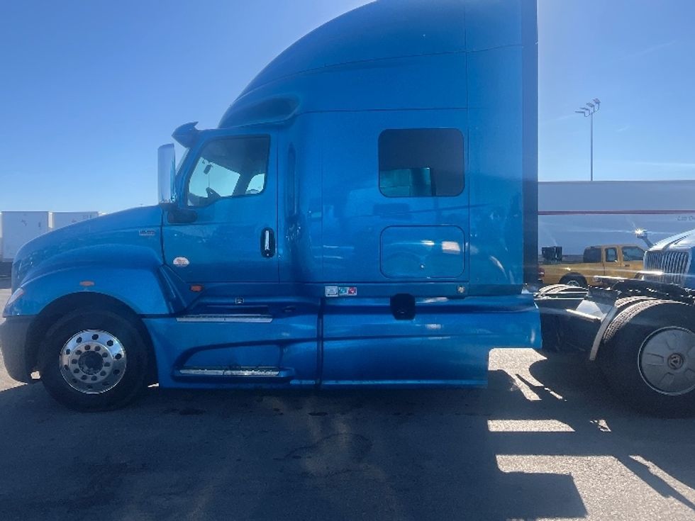 Sleeper Tractor-Heavy Duty Tractors-International-2020-LT625-El Paso-TX-754,052\n\t\tmiles-$ 28,000 - Image 4
