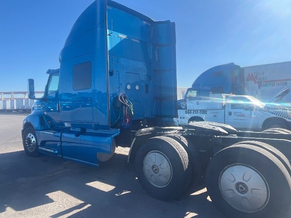 Sleeper Tractor-Heavy Duty Tractors-International-2020-LT625-El Paso-TX-754,052\n\t\tmiles-$ 28,000 - Image 5
