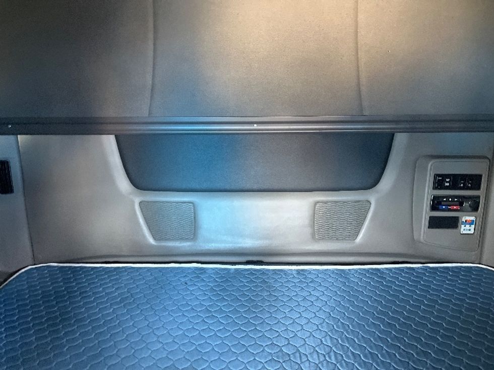 Sleeper Tractor-Heavy Duty Tractors-International-2020-LT625-El Paso-TX-757,249\n\t\tmiles-$ 28,000 - Image 16