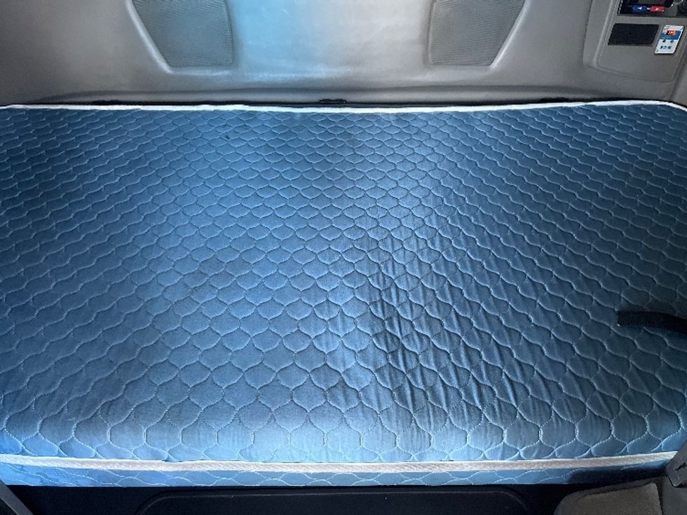 Sleeper Tractor-Heavy Duty Tractors-International-2020-LT625-El Paso-TX-757,249\n\t\tmiles-$ 28,000 - Image 17