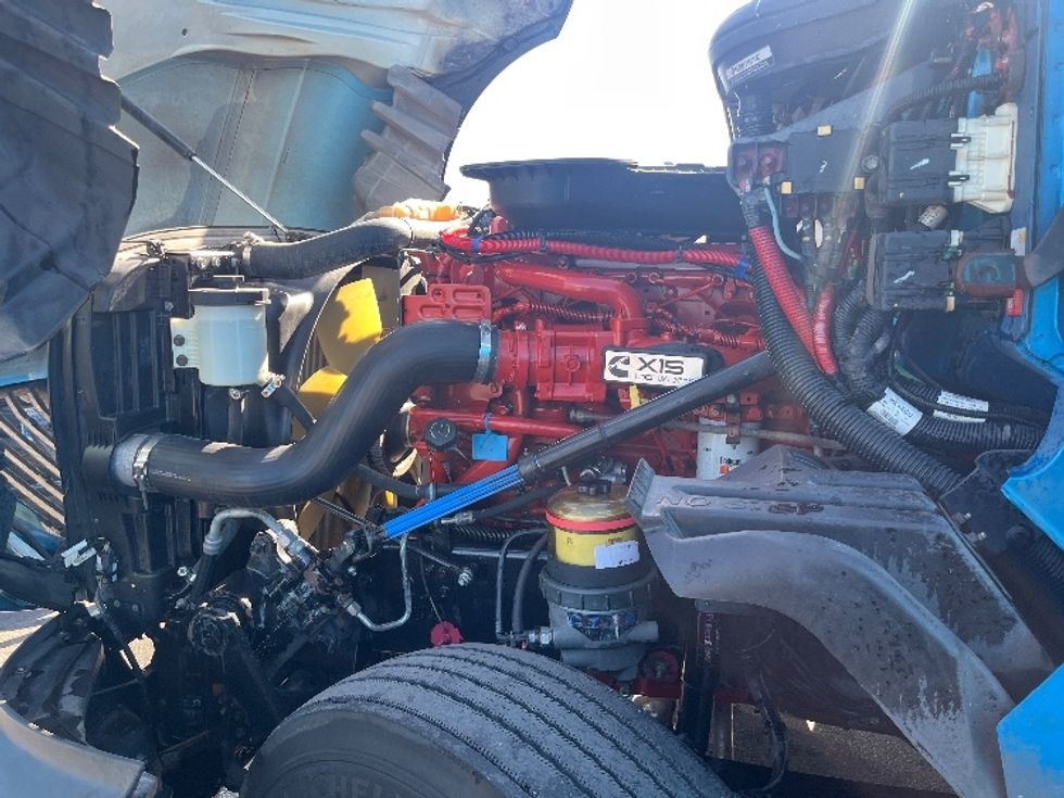 2020 International LT625 LT photo 16