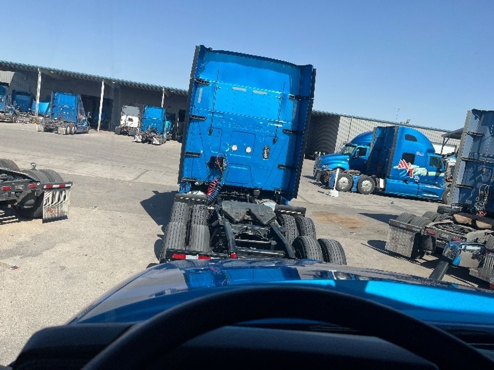 Sleeper Tractor-Heavy Duty Tractors-International-2020-LT625-El Paso-TX-758,313\n\t\tmiles-$ 28,000 - Image 11