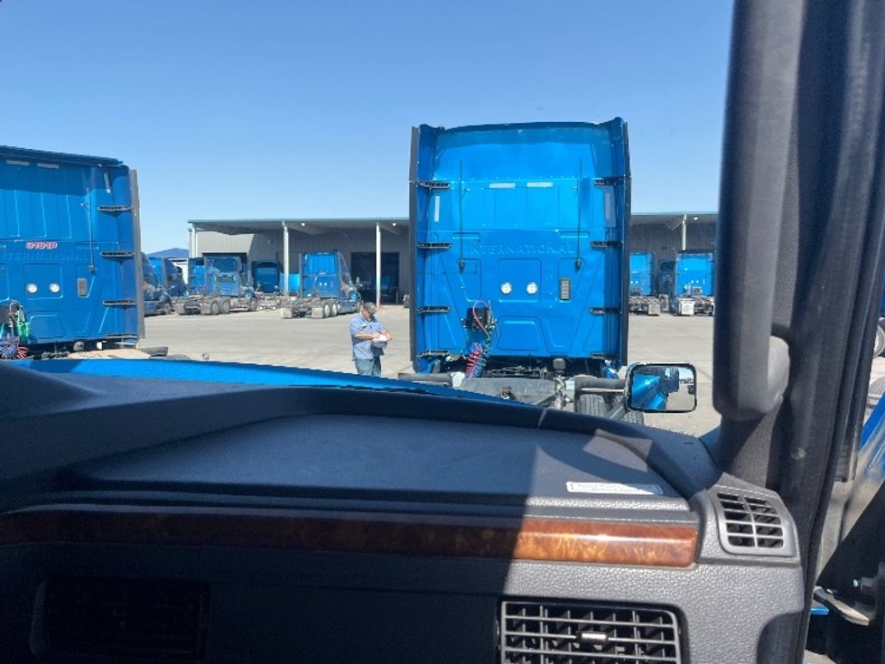 Sleeper Tractor-Heavy Duty Tractors-International-2020-LT625-El Paso-TX-758,313\n\t\tmiles-$ 28,000 - Image 14