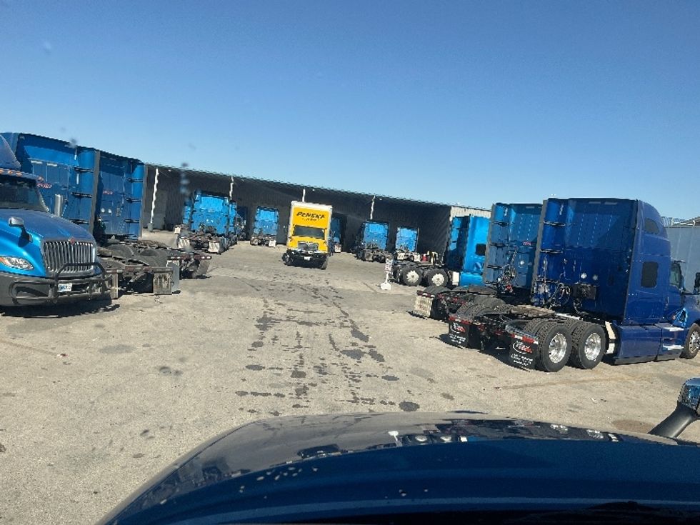 Sleeper Tractor-Heavy Duty Tractors-International-2020-LT625-El Paso-TX-759,333\n\t\tmiles-$ 28,000 - Image 11