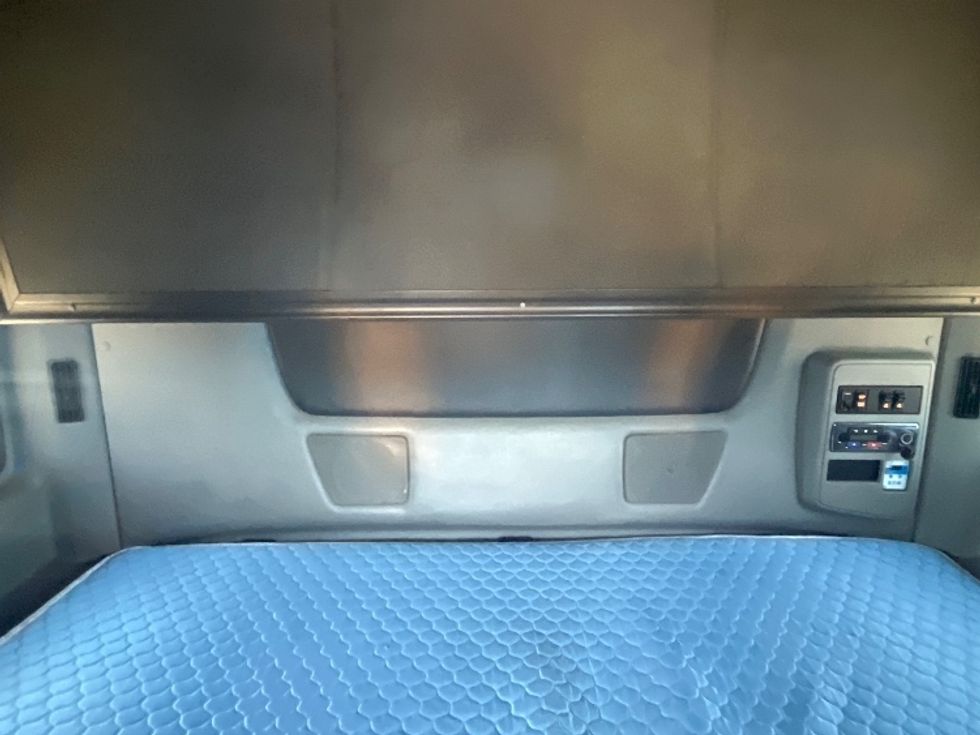 Sleeper Tractor-Heavy Duty Tractors-International-2020-LT625-El Paso-TX-759,333\n\t\tmiles-$ 28,000 - Image 16