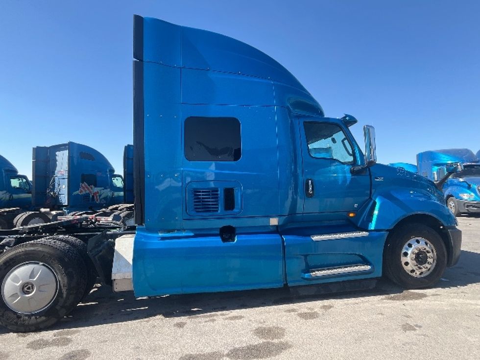Sleeper Tractor-Heavy Duty Tractors-International-2020-LT625-El Paso-TX-759,333\n\t\tmiles-$ 28,000 - Image 8